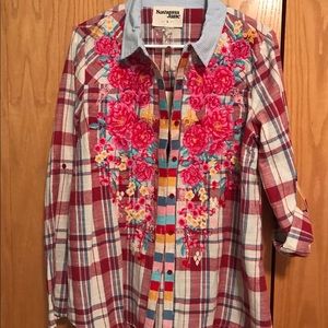NWT Savanna Jane Embroidered Plaid Top Size L
